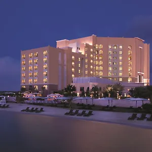 Traders Hotel, 4* Абу-Даби